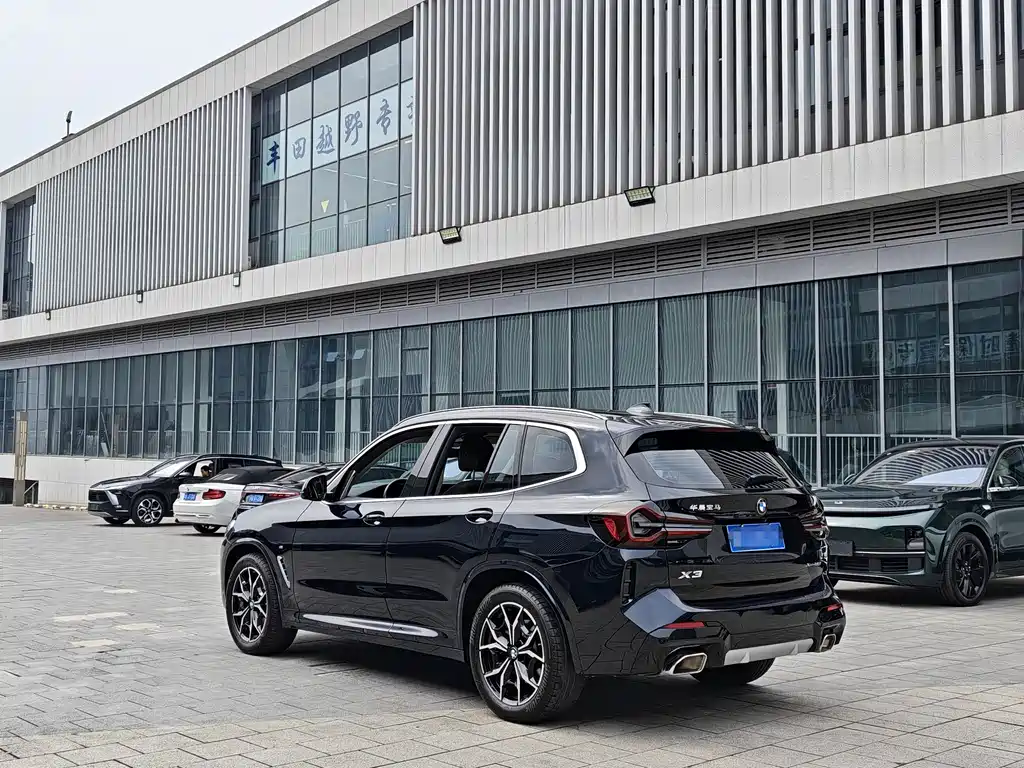 BMW X3 — миниатюра 15