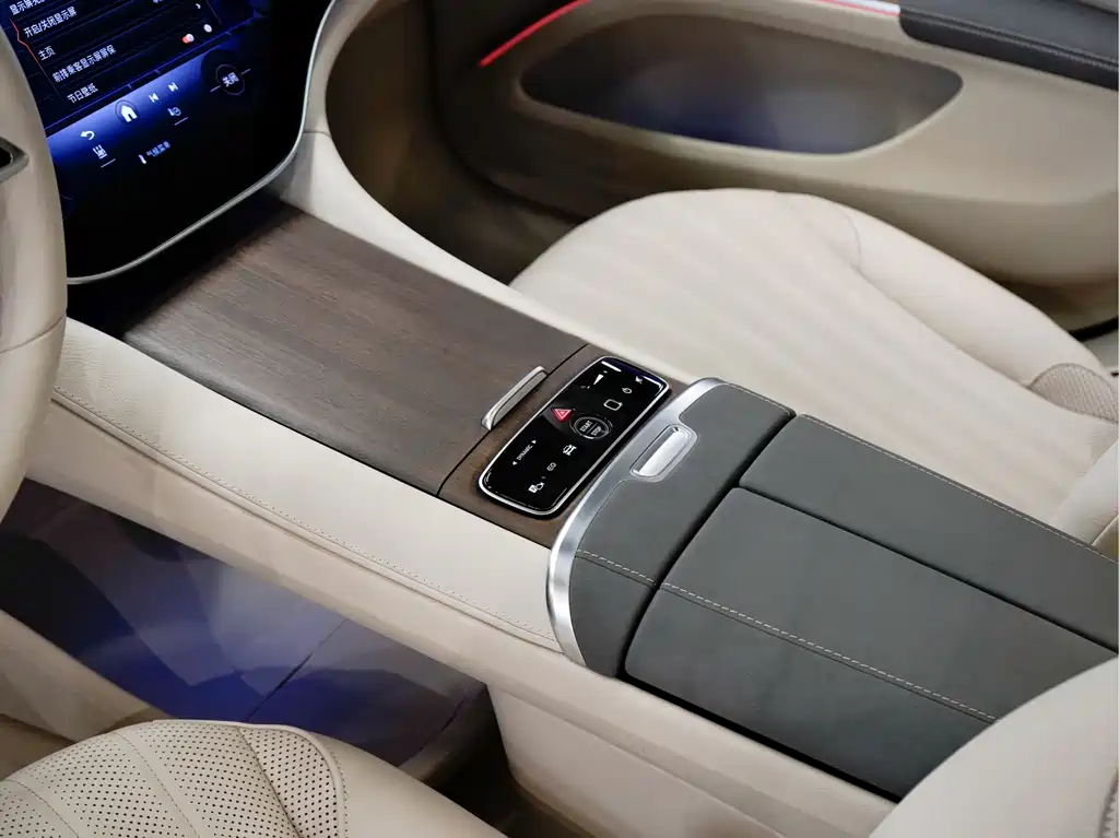 Mercedes-Benz EQS — миниатюра 12
