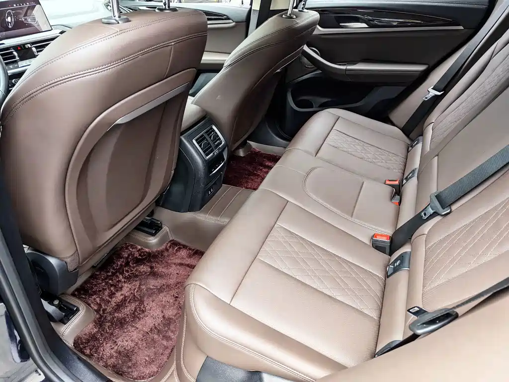 BMW X3 — миниатюра 11