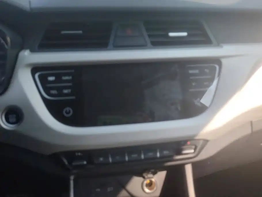 Geely Vision X3 — миниатюра 13