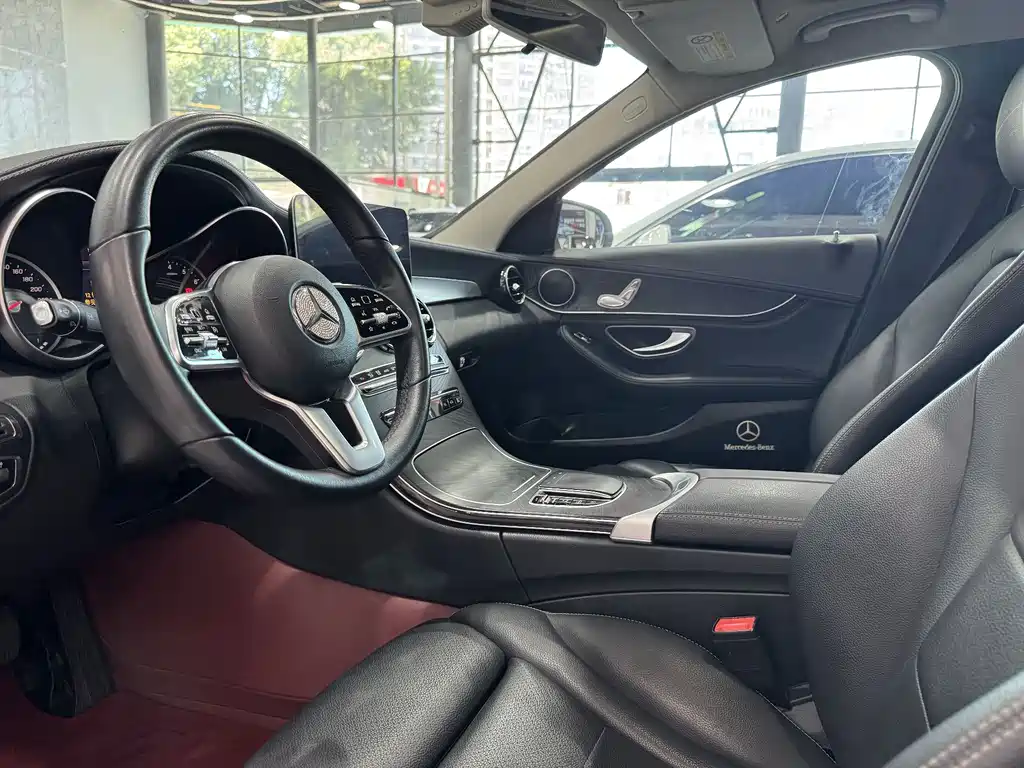 Mercedes-Benz C-Class — миниатюра 10