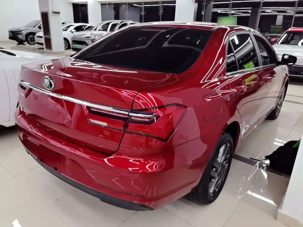 BYD Qin NEV — миниатюра 7
