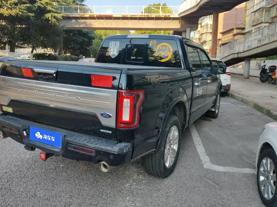Ford F-150 Raptor — миниатюра 3