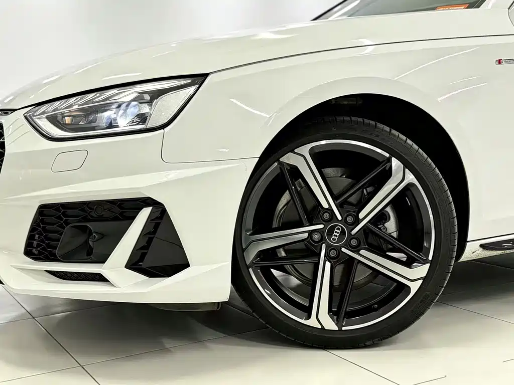 Audi A4L — миниатюра 6