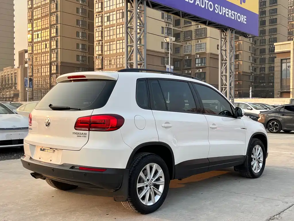 Volkswagen Tiguan — миниатюра 6