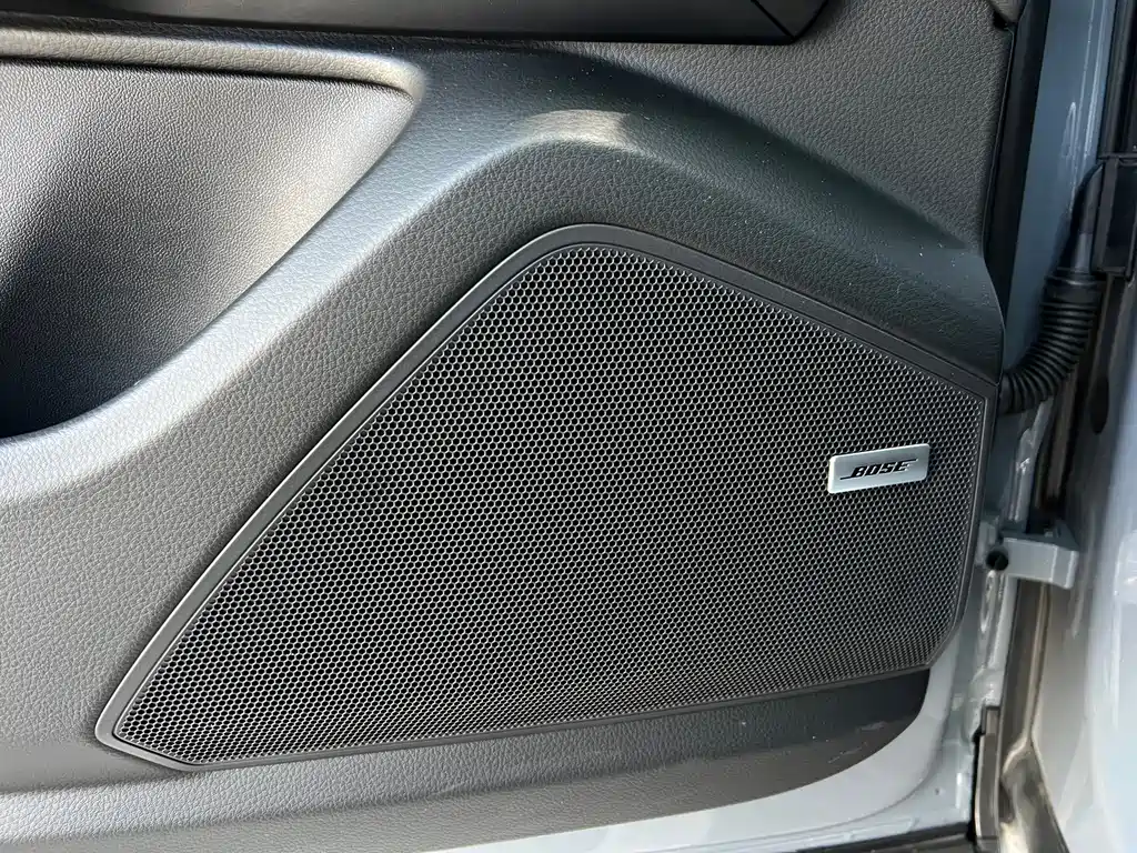 Porsche Cayenne — миниатюра 21