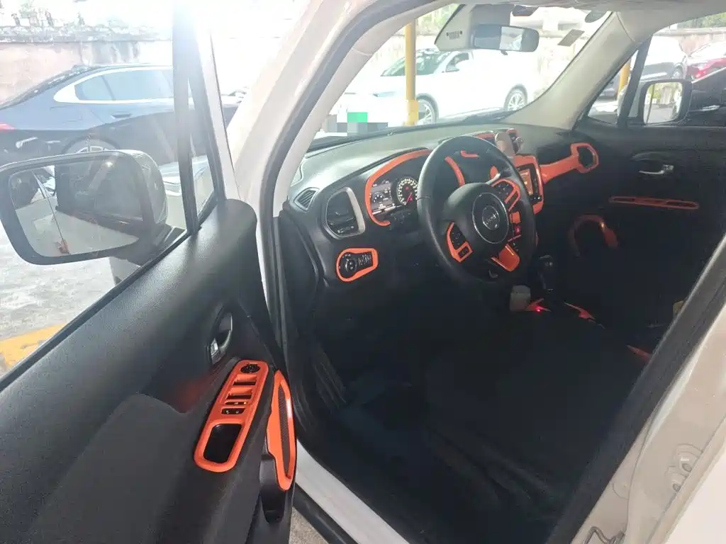 Jeep Renegade — миниатюра 12