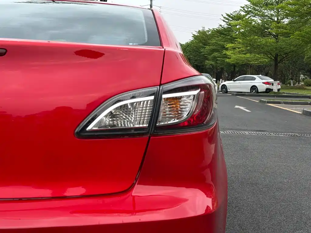Mazda 3 Xingcheng — миниатюра 13