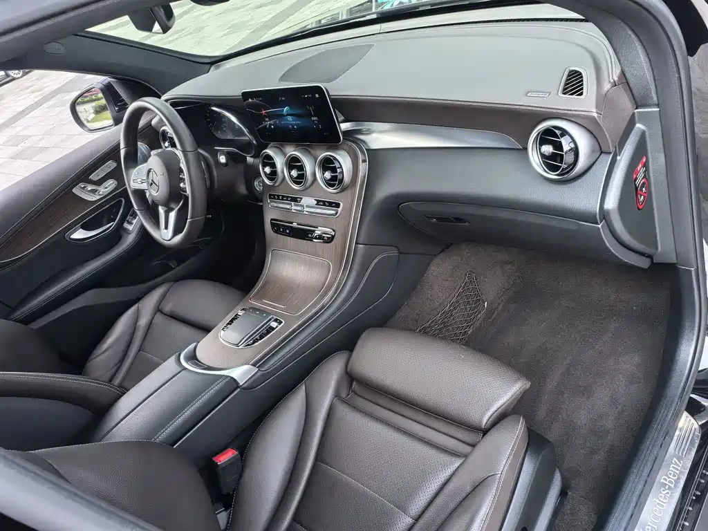 Mercedes-Benz GLC — миниатюра 12