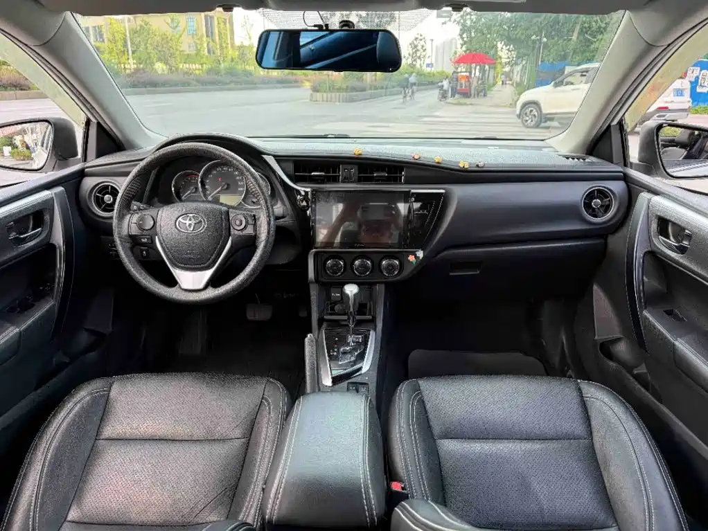 Toyota Corolla — миниатюра 5