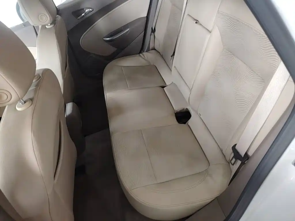 Buick Excelle — миниатюра 17