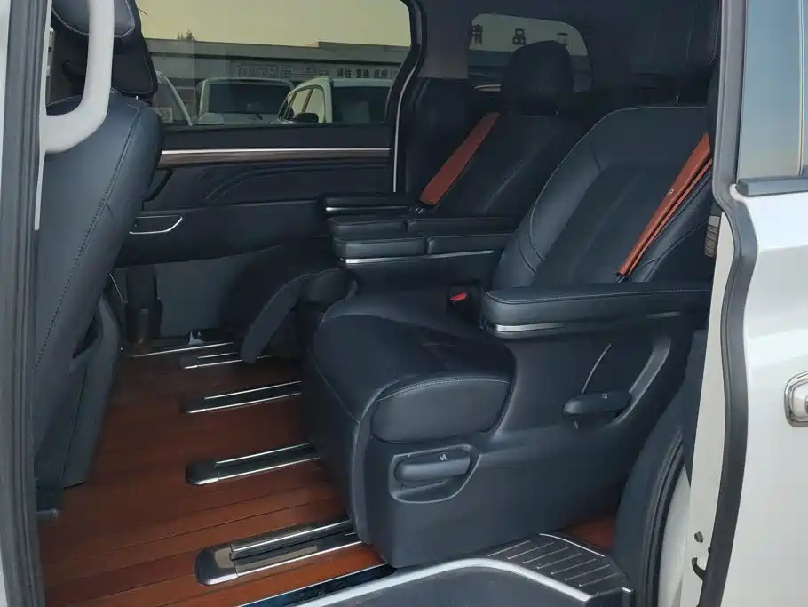 GAC Motor Trumpchi M8 — миниатюра 11