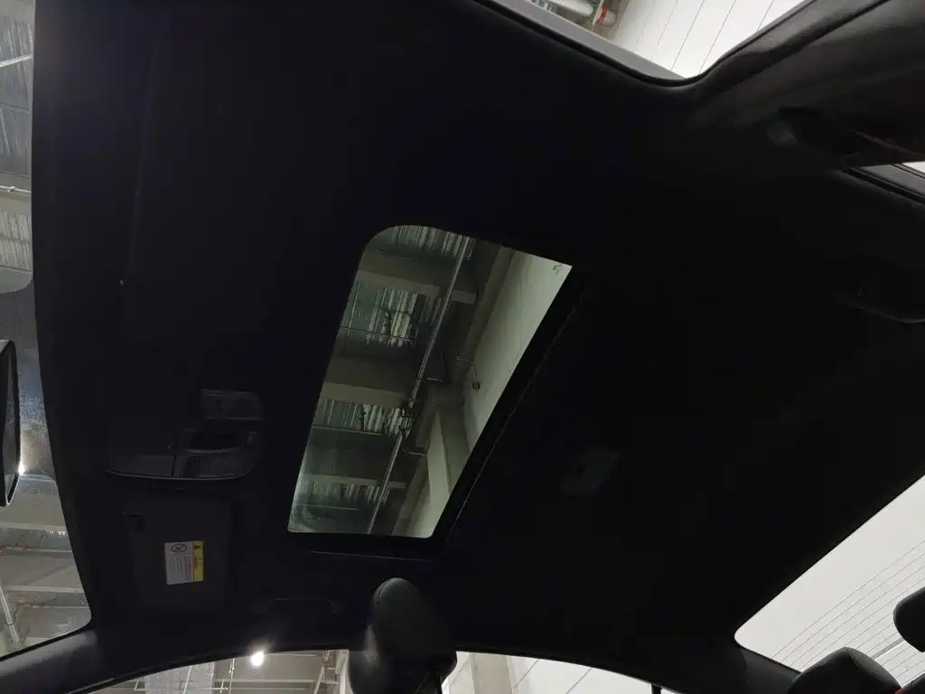 Hyundai Elantra — миниатюра 14