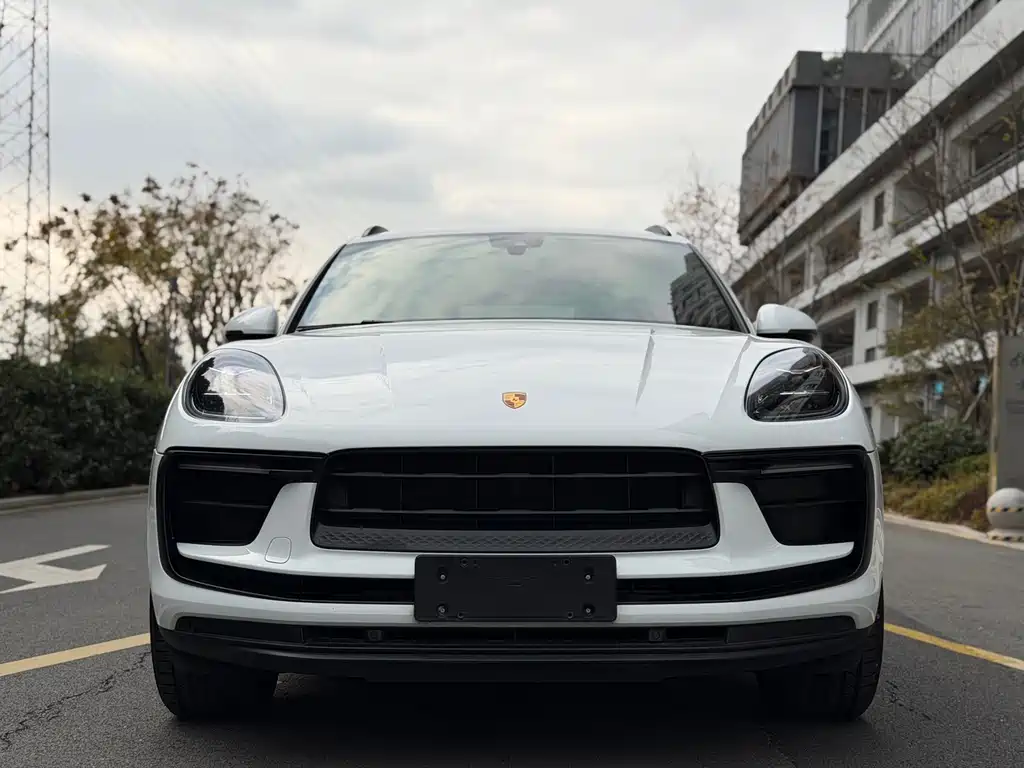 Porsche Macan — миниатюра 2