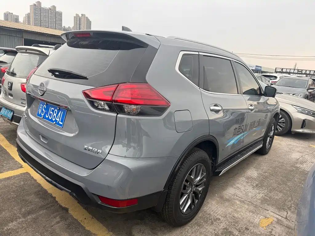 NISSAN QIJUN