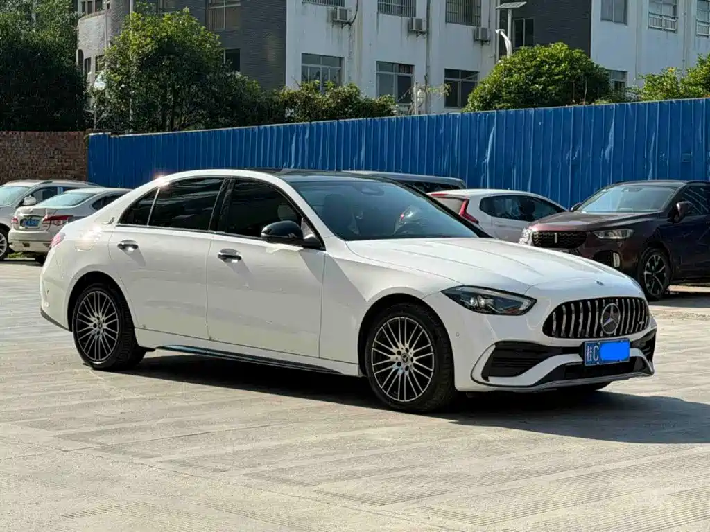 Mercedes-Benz C-Class — миниатюра 3