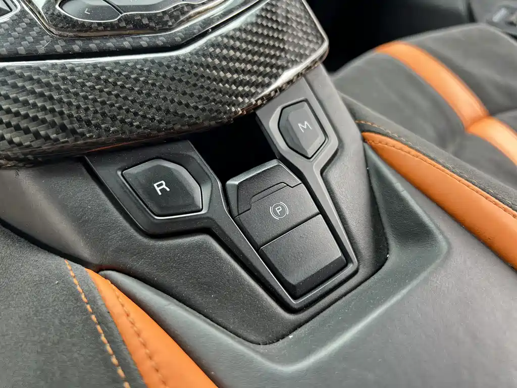 Lamborghini Aventador — миниатюра 5