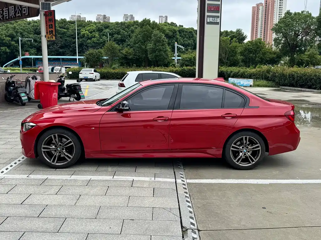 BMW 3 Series — миниатюра 3