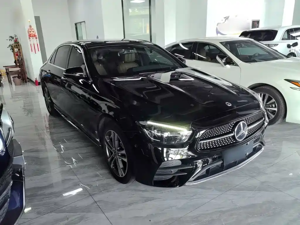 Mercedes-Benz E-Class — миниатюра 4