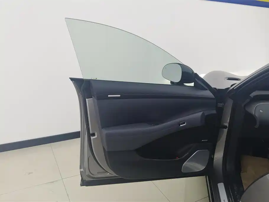 XIAOMI CAR XIAOMI YU7