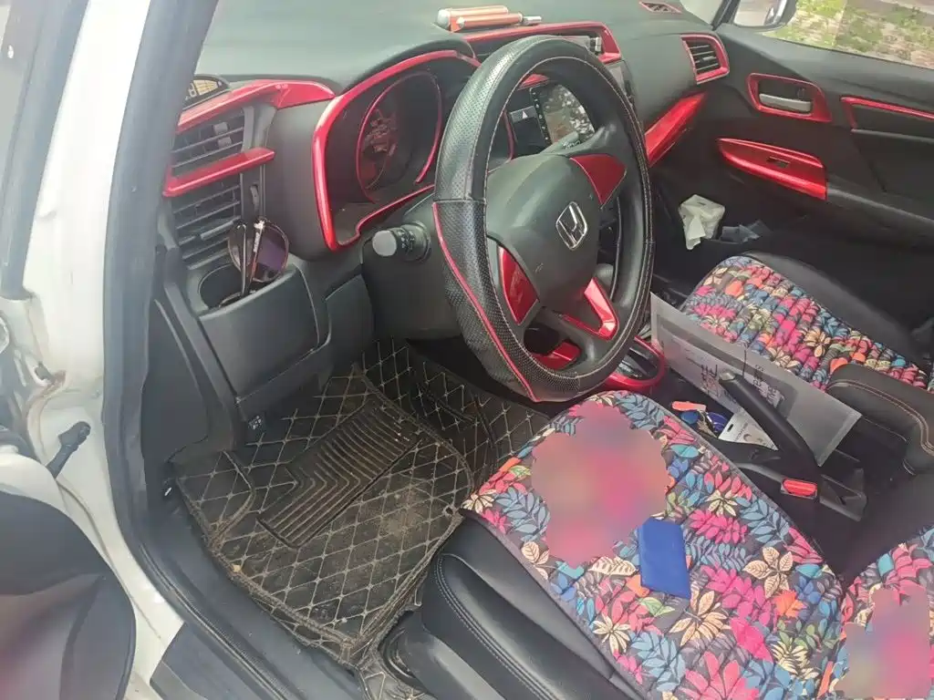 Honda Fit — миниатюра 12
