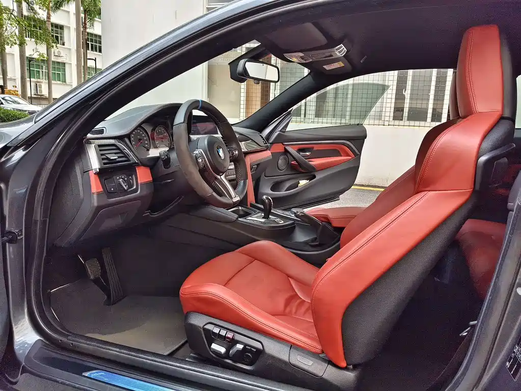 BMW M4 — миниатюра 4