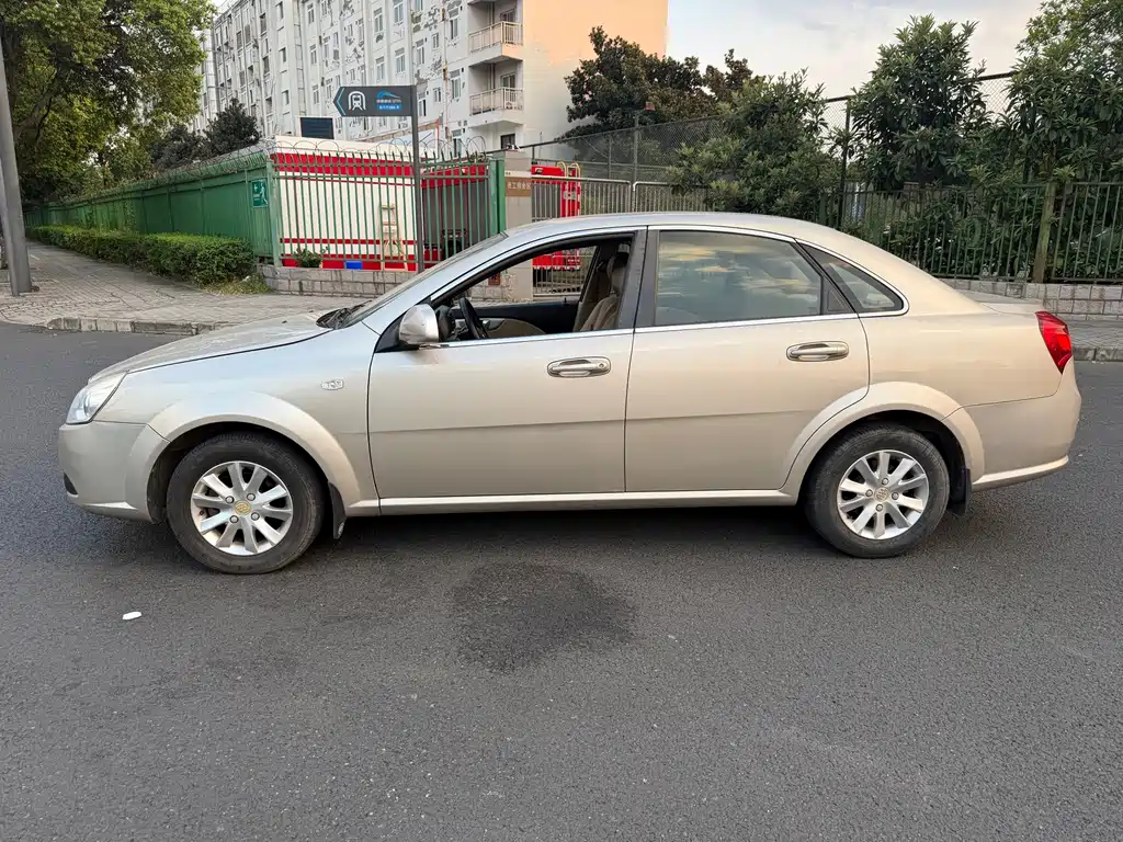 Buick Excelle — миниатюра 4