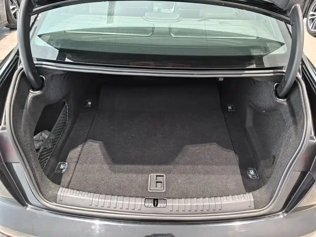 Audi A6L — миниатюра 13
