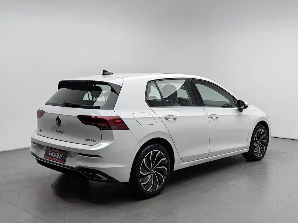 Volkswagen Golf — миниатюра 2