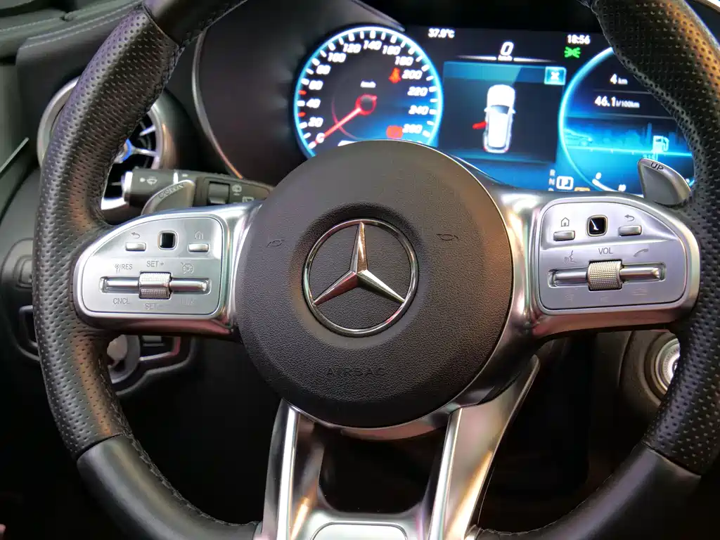 Mercedes-Benz GLC AMG — миниатюра 9