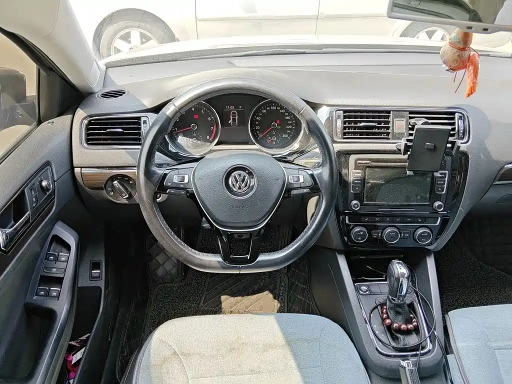 Volkswagen Sagitar — миниатюра 11