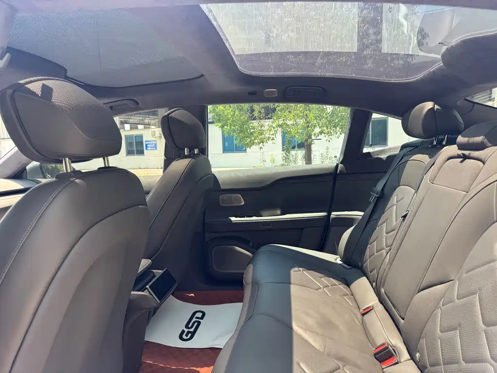 NIO ET7 — миниатюра 13