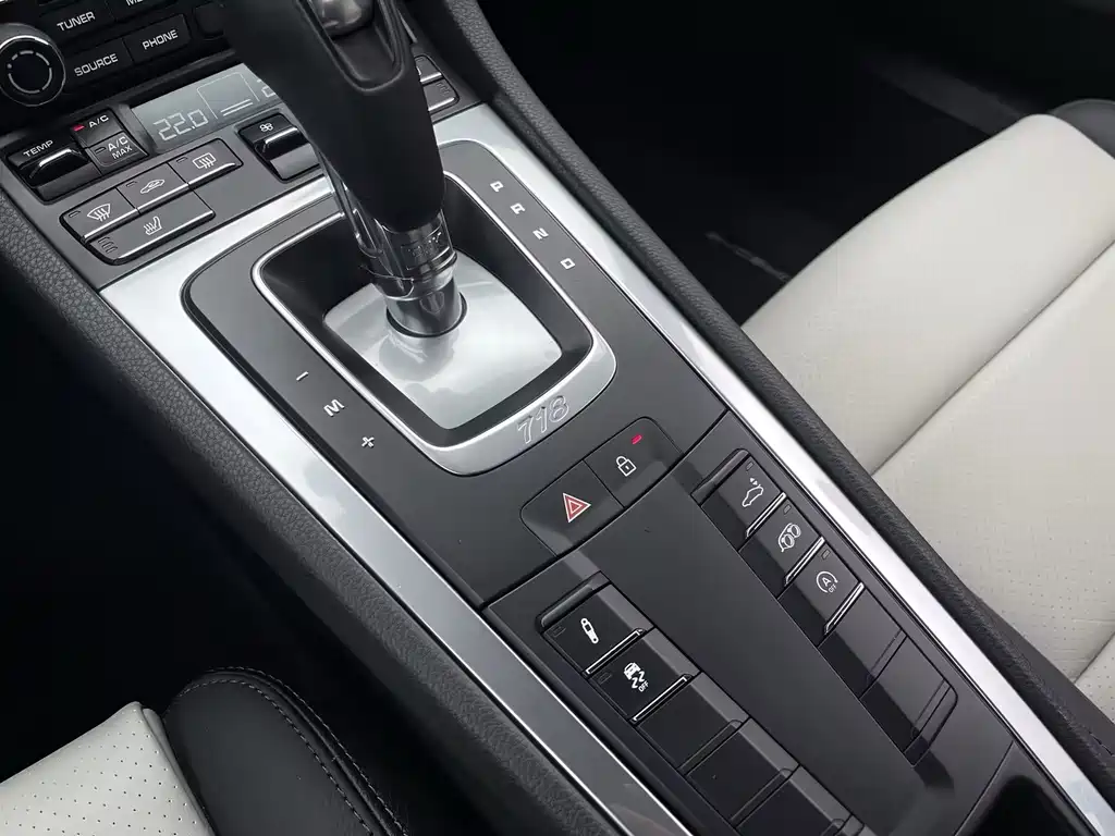Porsche 718 2024 Cayman 2.0T