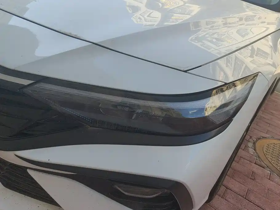 Hyundai Elantra — миниатюра 5