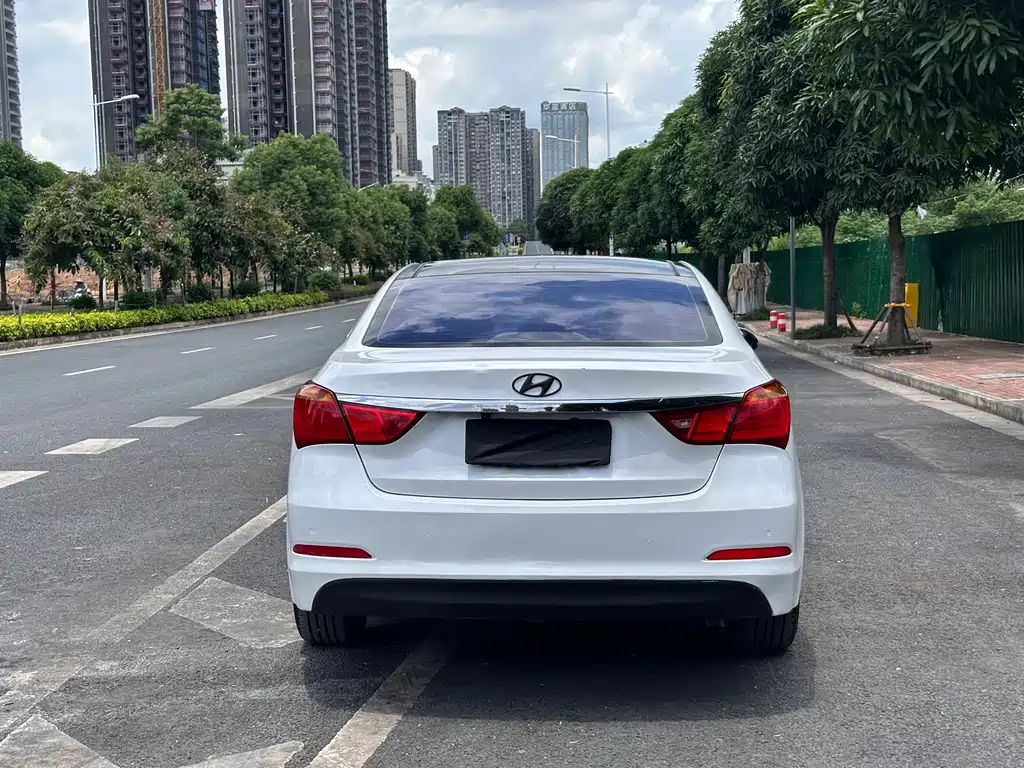 Hyundai Mistra — миниатюра 5