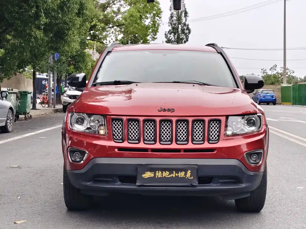 Jeep Compass (Import) — миниатюра 2