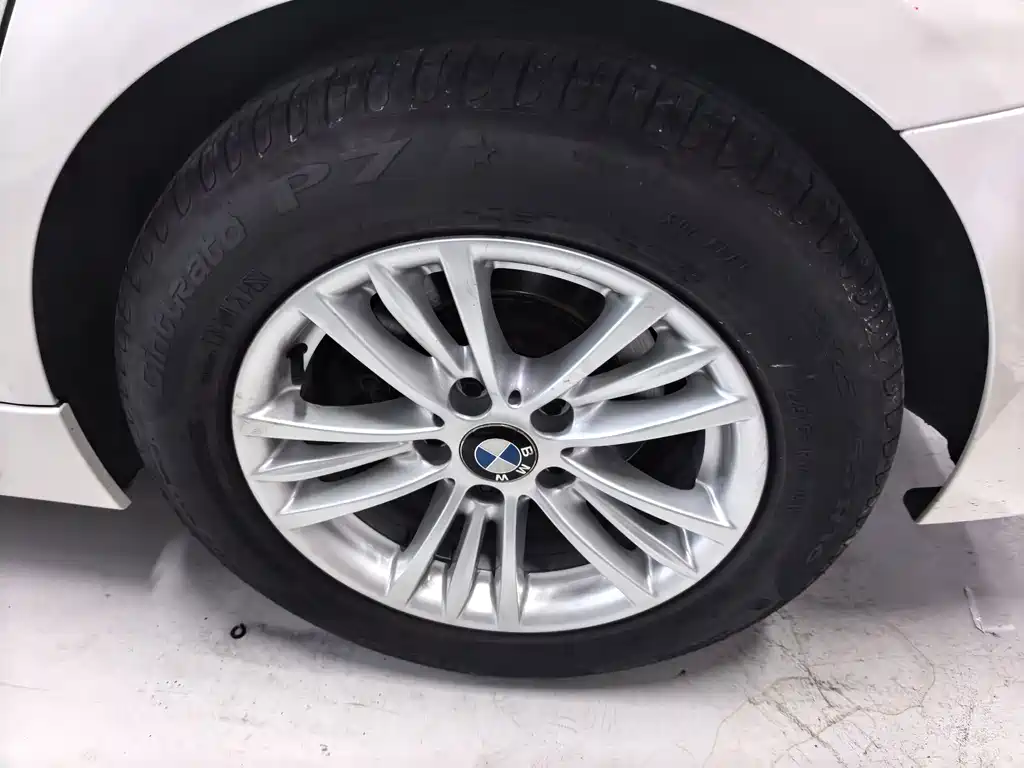BMW 3 Series — миниатюра 10