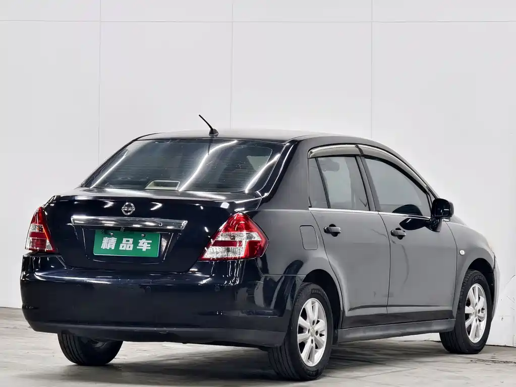 Nissan Tiida 2008 1.6L MT Fashion