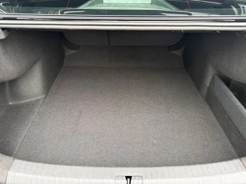 Volkswagen Passat — миниатюра 21