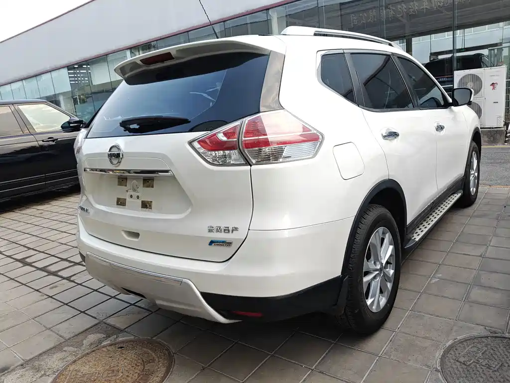 Nissan X-Trail — миниатюра 3