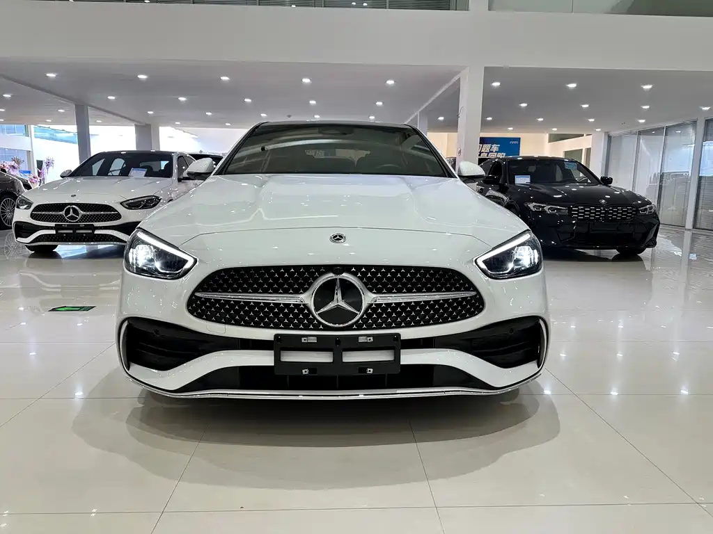 Mercedes-Benz C-Class — миниатюра 2