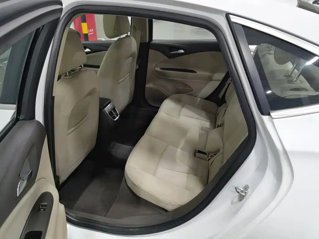 Buick Verano — миниатюра 15