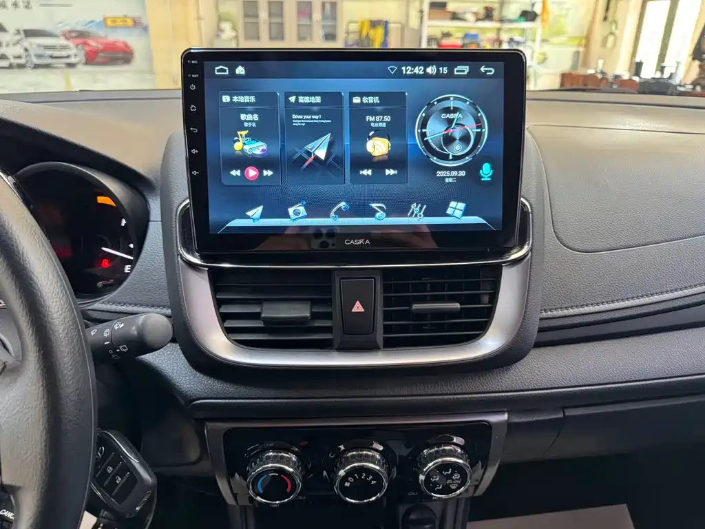 TOYOTA YARIS L ZHIXUAN