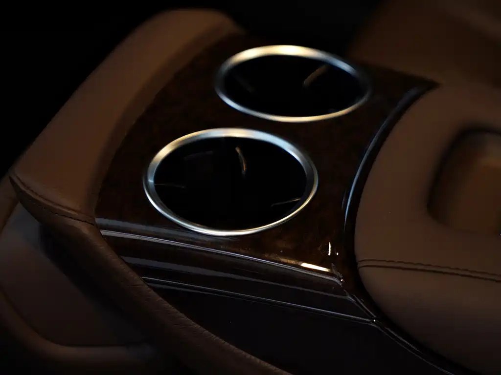 Mercedes-Benz S-Class — миниатюра 17