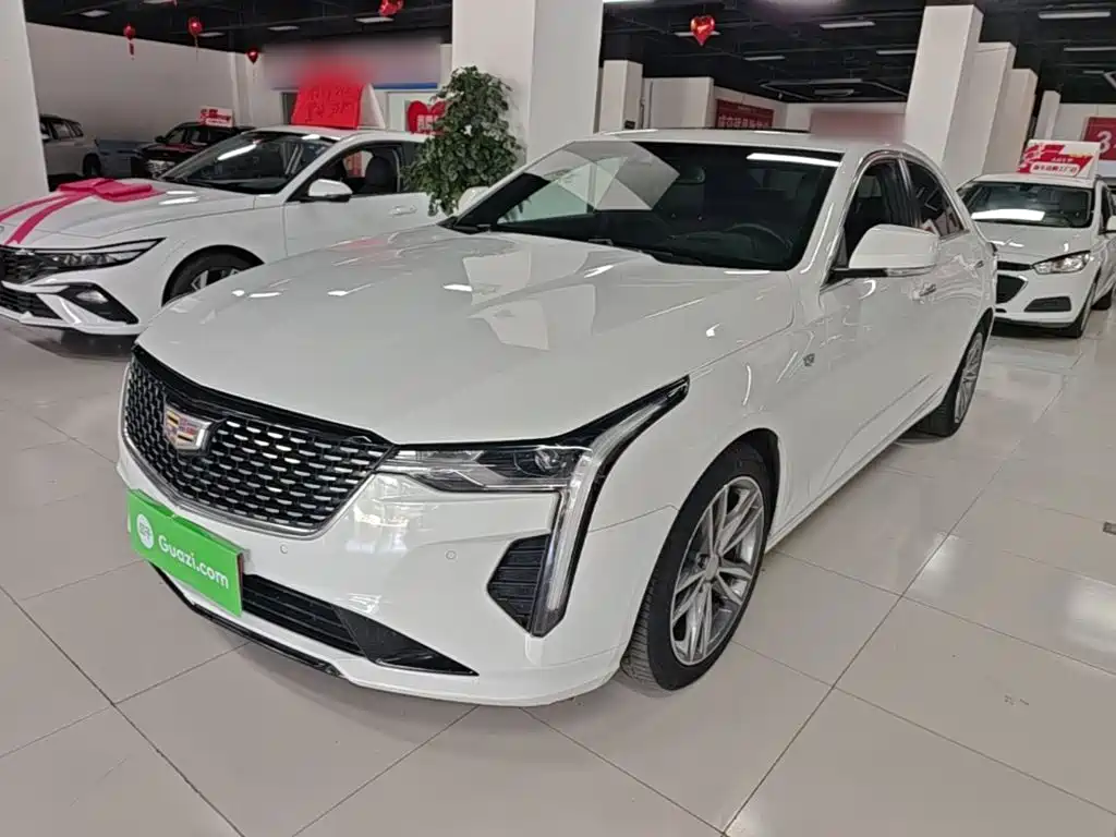 Cadillac CT4