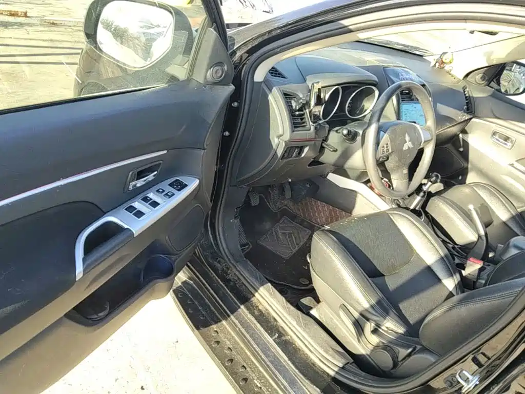 Mitsubishi ASX — миниатюра 16