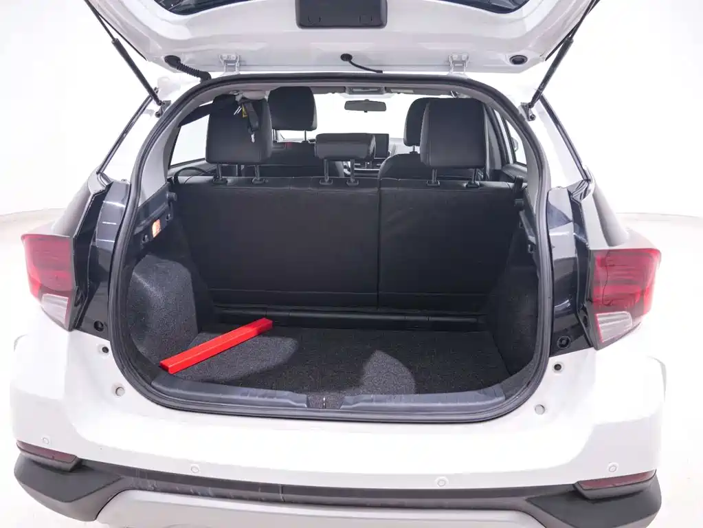 TOYOTA YARIS L ZHIXUAN