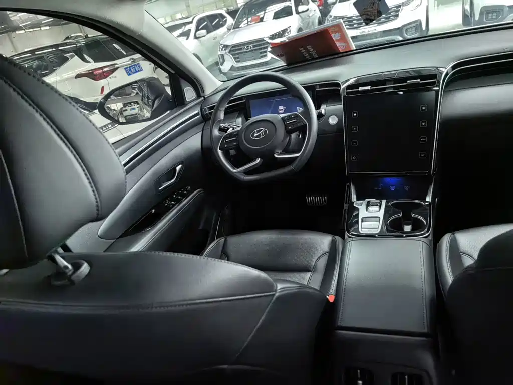 Hyundai Tucson — миниатюра 16