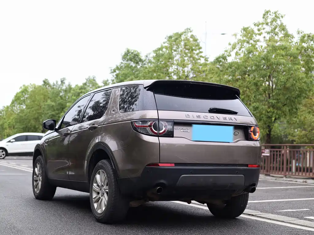 Land Rover Discovery Sport — миниатюра 5