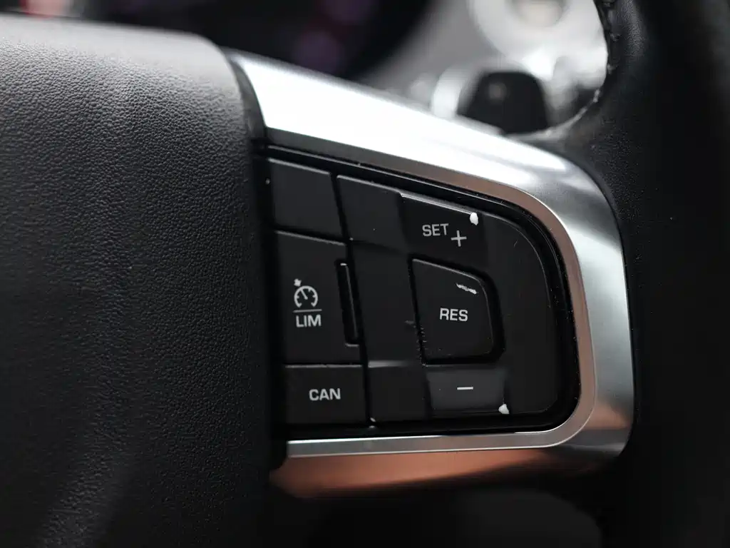 Land Rover Discovery Sport — миниатюра 8